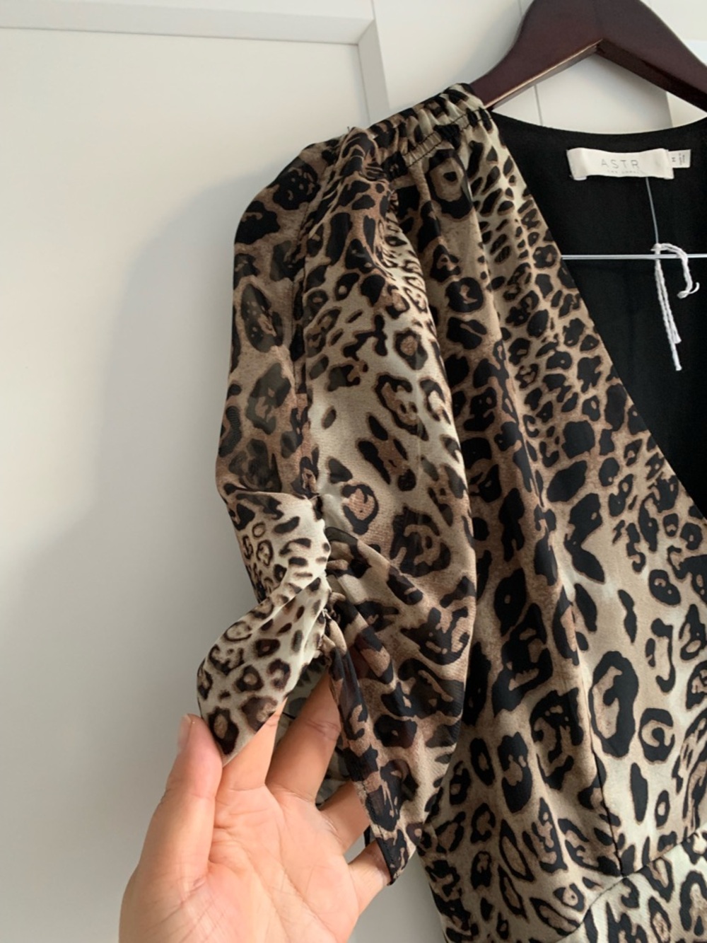 Anthropologie ASTR Leopard animal Print Midi Dress in Brown and Black Size M - Picture 6 of 14